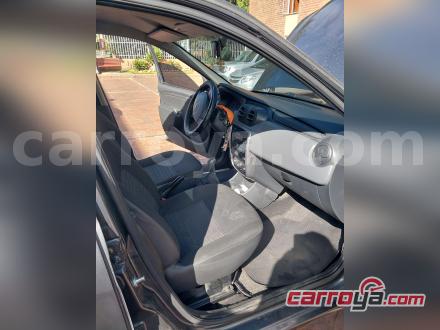 Renault Logan 2013 - imagen 1