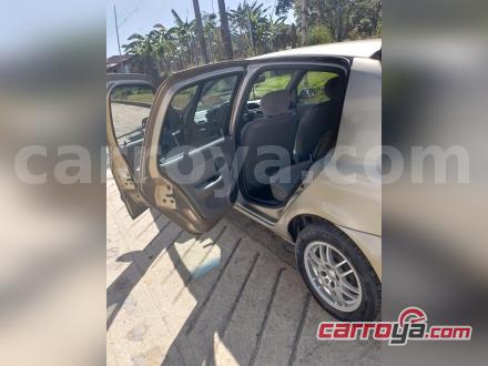 Renault Clio 2005 - imagen secundaria 2