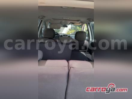 KIA Carens Rondo 2010 - imagen secundaria 1