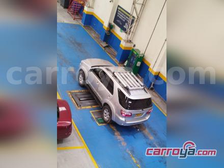 Toyota Fortuner 2010 - imagen secundaria 2