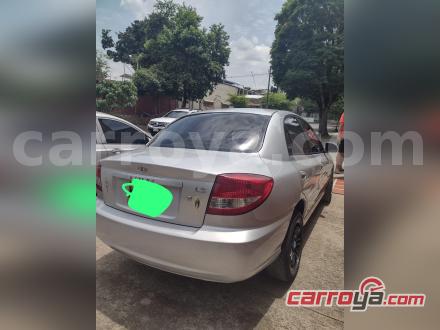 KIA Rio Stylus 2011 - imagen secundaria 1