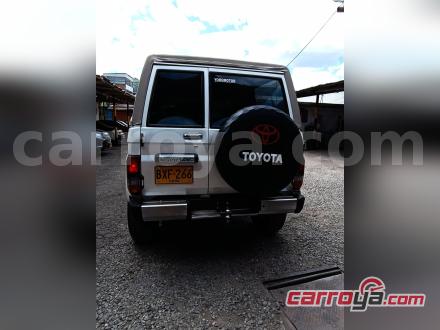Toyota Land Cruiser 1998 - imagen secundaria 1