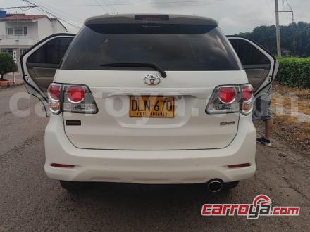 Toyota Fortuner 2012 - imagen secundaria 1