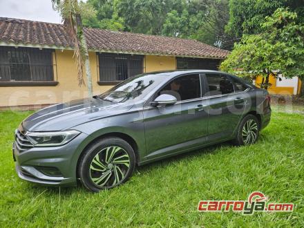 Volkswagen Jetta Sportline Beats 2019 - imagen secundaria 1
