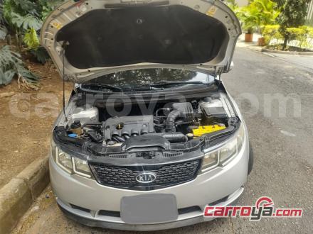 KIA Cerato Forte 2011 - imagen secundaria 2