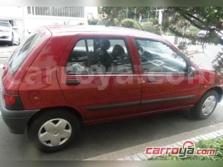 Renault Clio 2001 - imagen 1