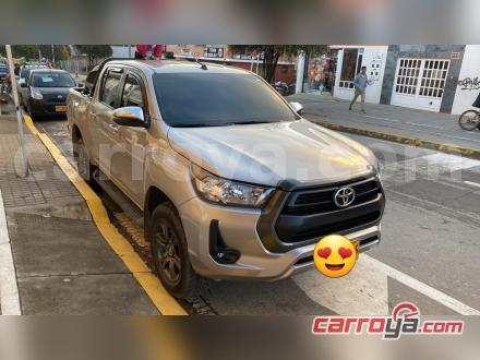 Toyota Hilux 2022 - imagen 1