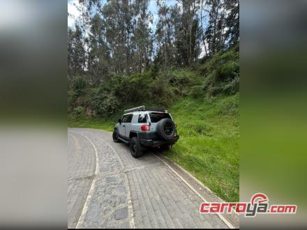 Toyota FJ Cruiser 2023 - imagen secundaria 1