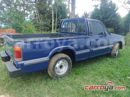 Mazda B2200 1994 - imagen secundaria 1