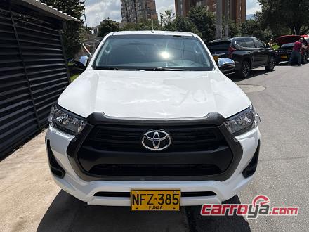 Toyota Hilux 2023 - imagen secundaria 1