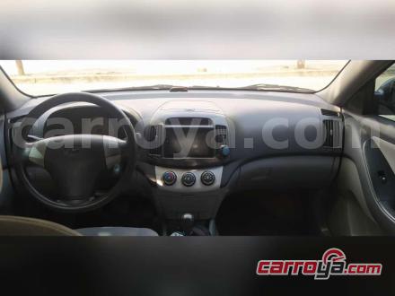 Hyundai Elantra 2007 - imagen secundaria 2