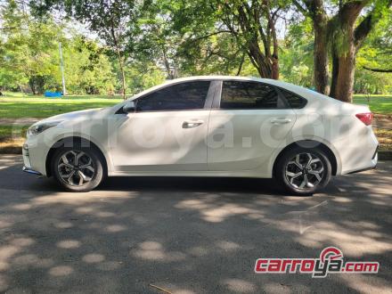 KIA Cerato Vivro 2022 - imagen secundaria 2