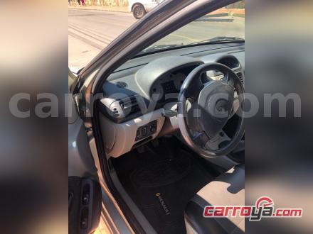 Renault Clio 2005 - imagen secundaria 2