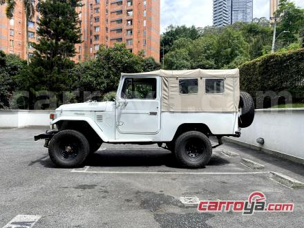 Toyota FJ43 1981 - imagen secundaria 1