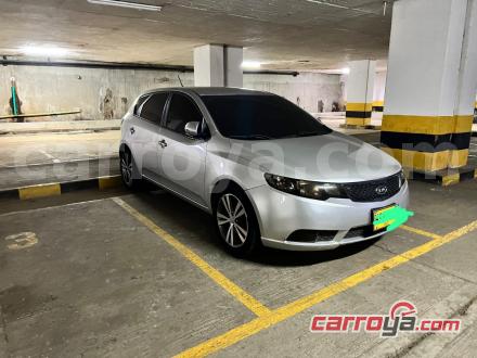 KIA Cerato Forte 2013 - imagen 1