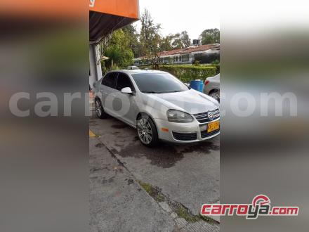 Volkswagen Bora 2010 - imagen 1