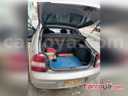 KIA Sephia 1999 - imagen secundaria 2