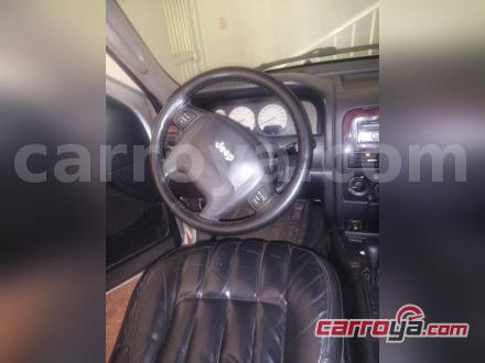 JEEP Cherokee 2005 - imagen secundaria 1