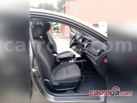 KIA Cerato Forte 2010 - imagen secundaria 2