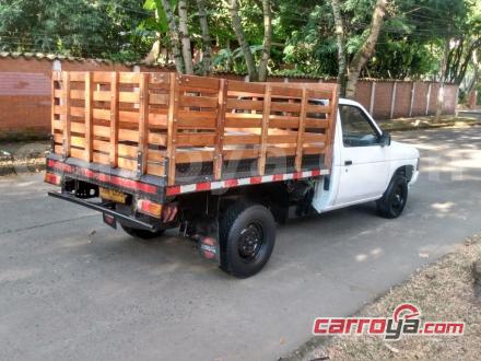 Nissan D21 1994 - imagen secundaria 2