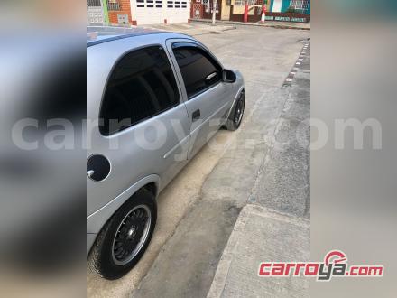 Chevrolet Corsa 2004 - imagen secundaria 2
