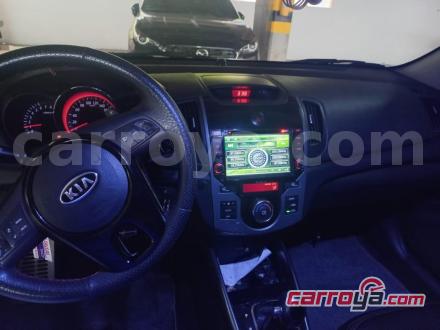KIA Cerato Forte 2013 - imagen secundaria 1