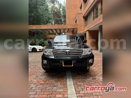Toyota Land Cruiser 200 2015 - imagen secundaria 1