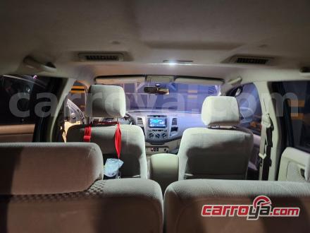 Toyota Fortuner 2011 - imagen secundaria 1