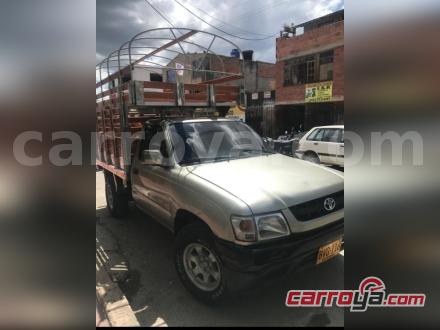 Toyota Hilux 2003 - imagen 1
