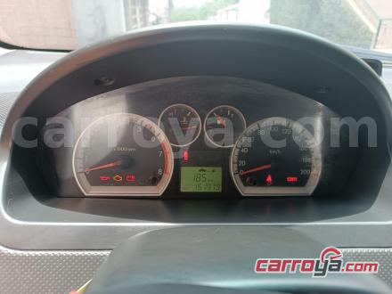 Chevrolet Aveo 2001 - imagen secundaria 2