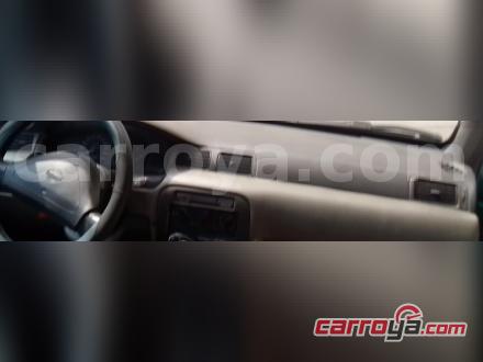 Nissan Sentra 1996 - imagen secundaria 2