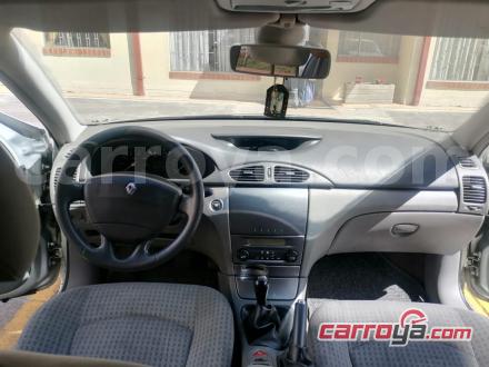 Renault Laguna 2004 - imagen secundaria 2