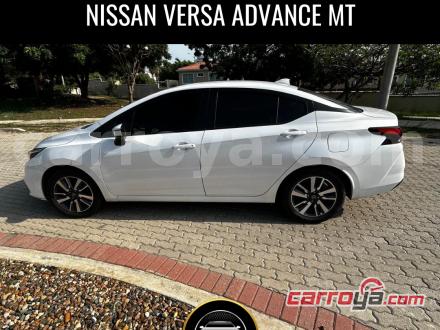 Nissan Versa 2022 - imagen 1