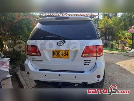 Toyota Fortuner 2008 - imagen 1
