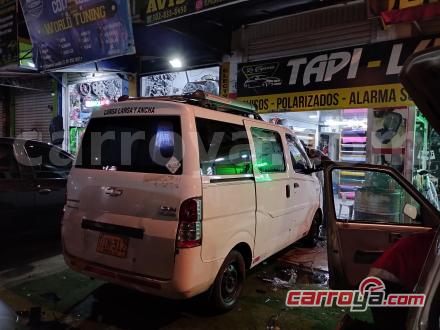 Chevrolet N200 2011 - imagen secundaria 2