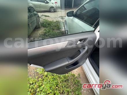 Volkswagen Jetta 2017 - imagen secundaria 2