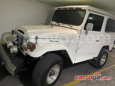 Toyota FJ40 1982 - imagen secundaria 1