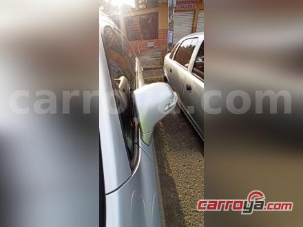 KIA Carens Rondo 2011 - imagen secundaria 1