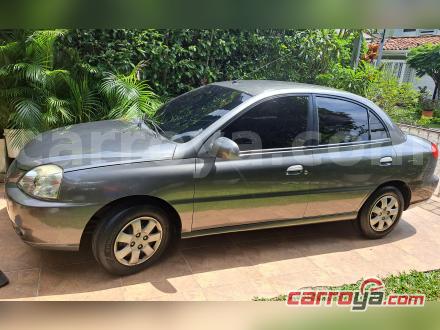 KIA Rio Stylus 2015 - imagen 1