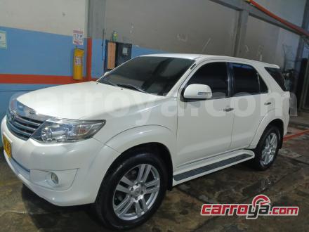 Toyota Fortuner 2012 - imagen secundaria 2