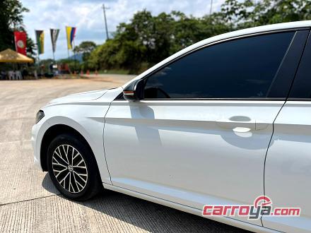 Volkswagen Jetta 2019 - imagen secundaria 2