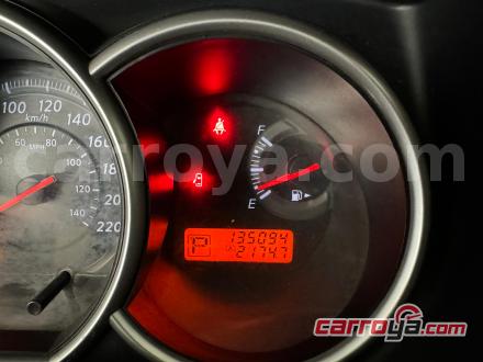 Nissan Tiida 2011 - imagen secundaria 2