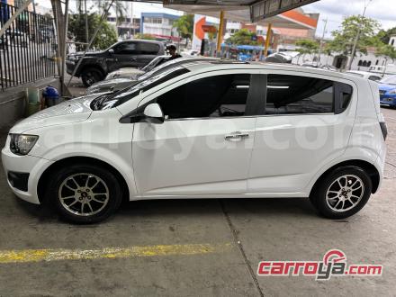 Chevrolet Sonic 2015 - imagen secundaria 1