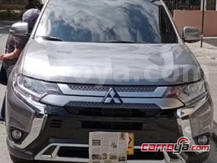 Mitsubishi Outlander 2022 - imagen secundaria 2