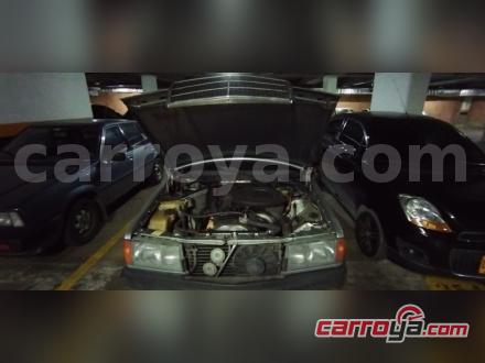 Mercedes Benz Clase E 1985 - imagen secundaria 1