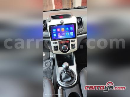 KIA Cerato Forte 2010 - imagen secundaria 1