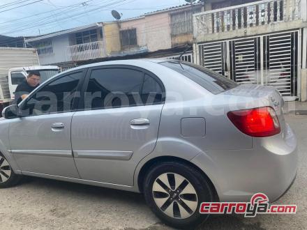 KIA Rio Xcite 2011 - imagen secundaria 2