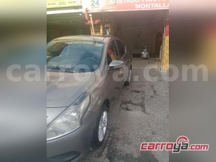 Nissan Versa 2015 - imagen secundaria 2