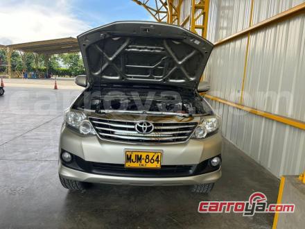 Toyota Fortuner 2012 - imagen secundaria 1