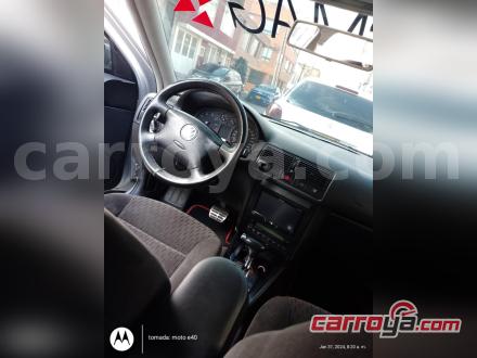 Volkswagen Golf 2005 - imagen secundaria 2